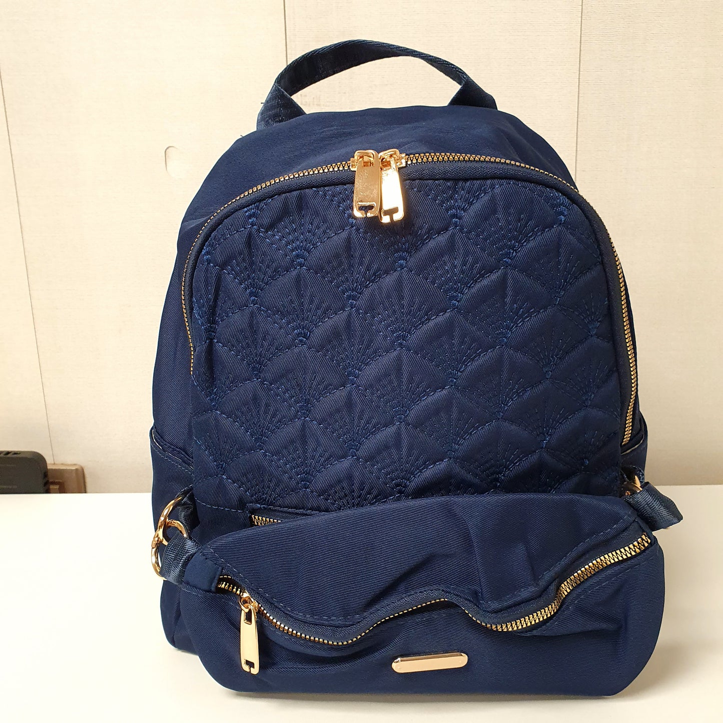 Smart Zipper Bag Fluffy , 12400