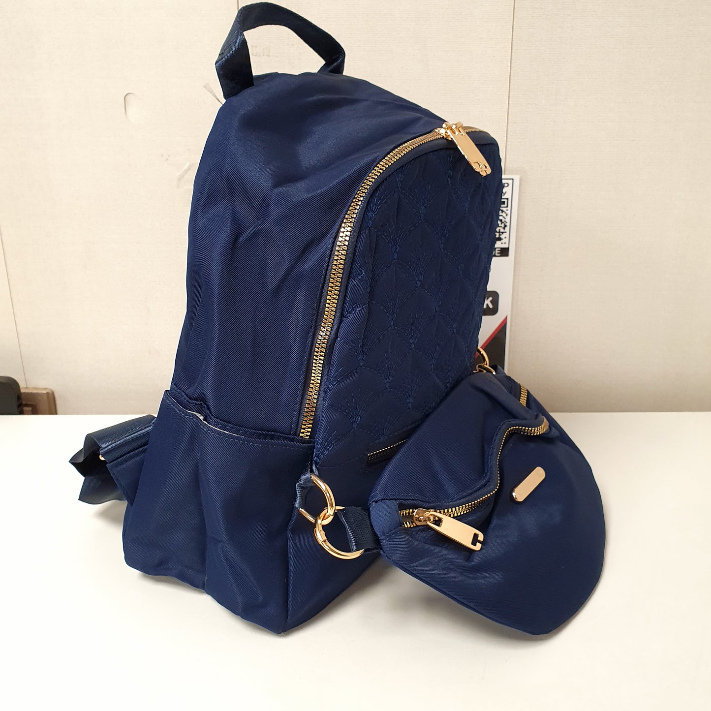 Smart Zipper Bag Fluffy , 12400