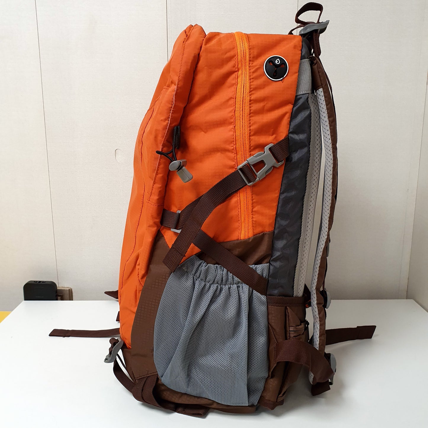 School College Orange Gray and Other, 12500