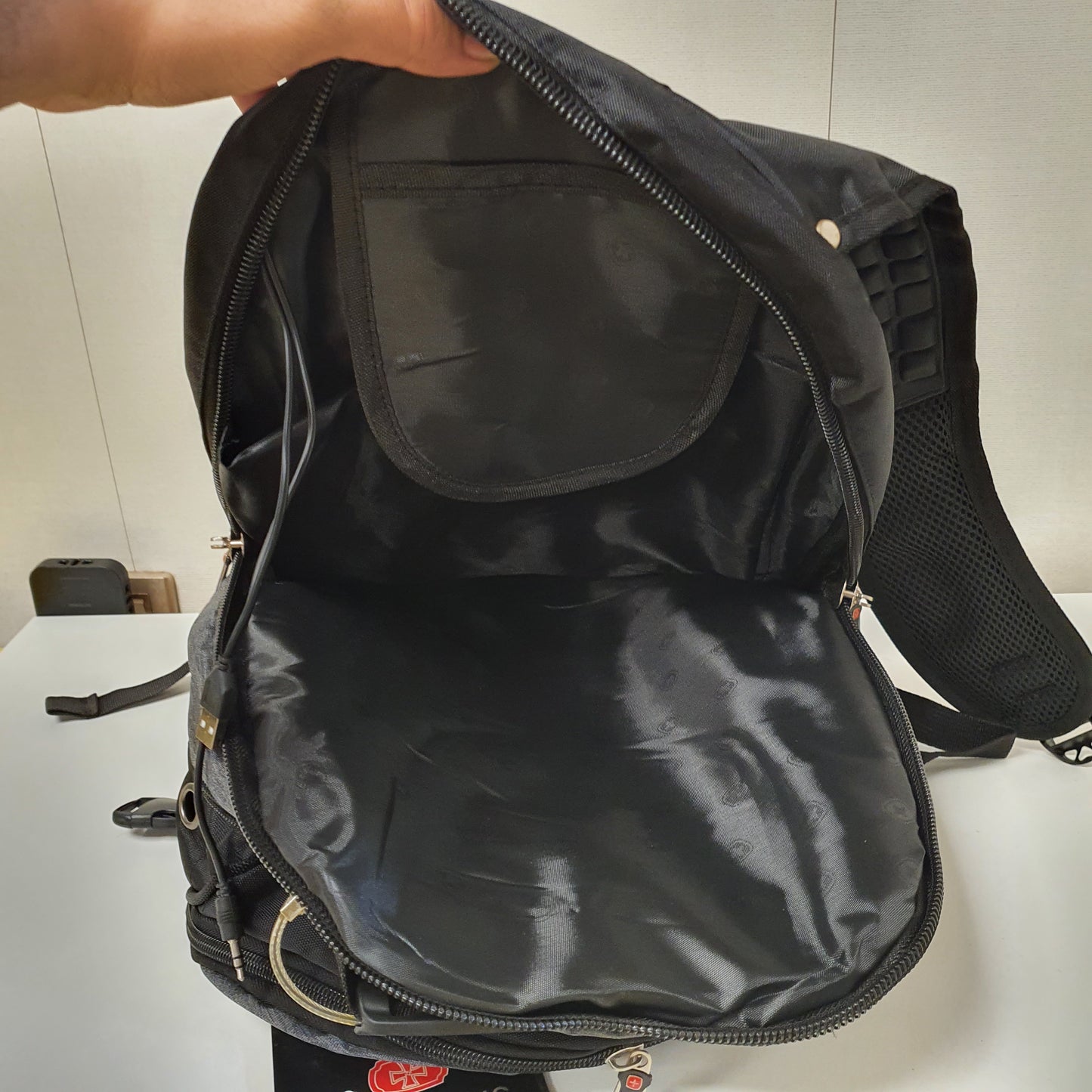 Swiss gear Black Grey College School bag , 32850