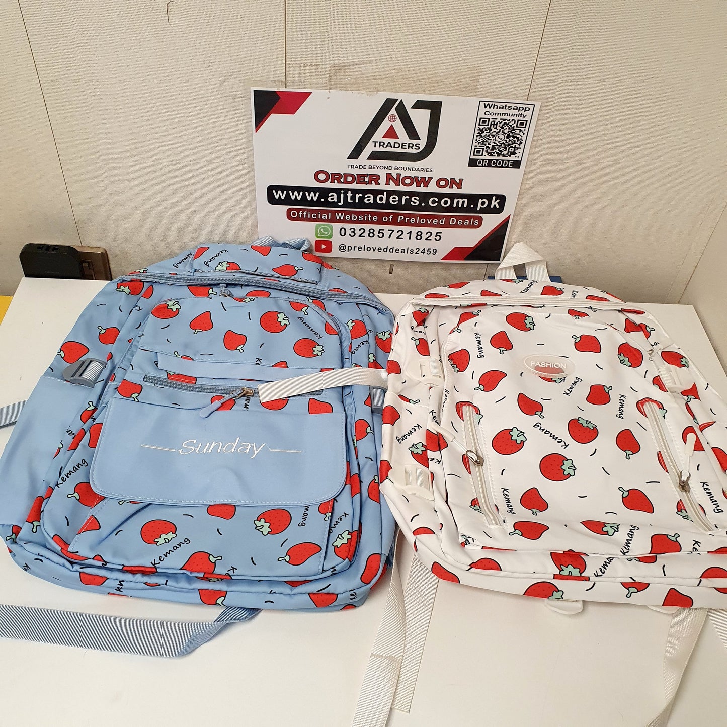 Strawberry College bag, 12150