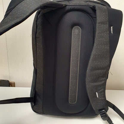 Alien ware Horizon Waterproof Nylon Gaming Bagpack, 31400