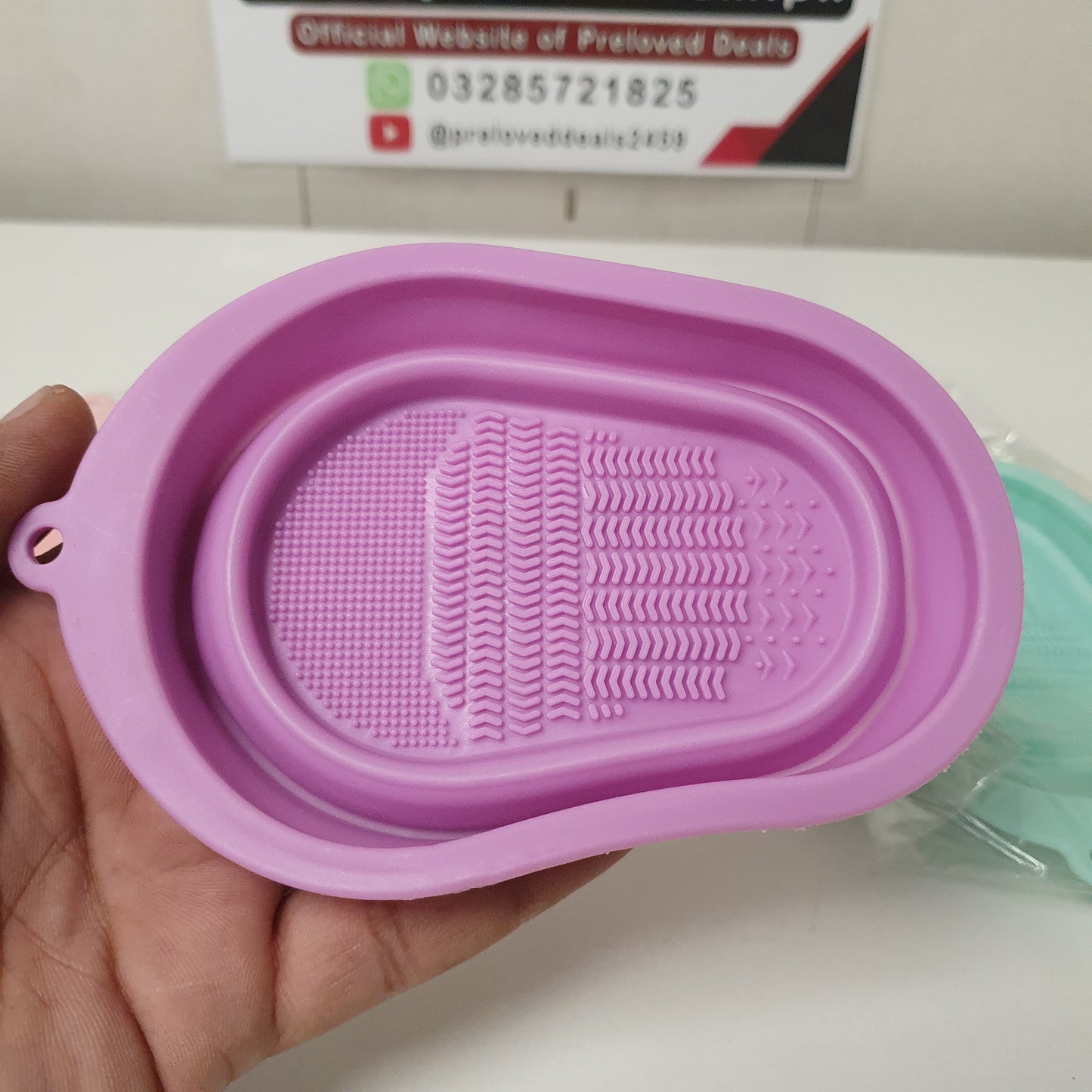 Collapsible Silicone Makeup Brush Cleaner , 121030