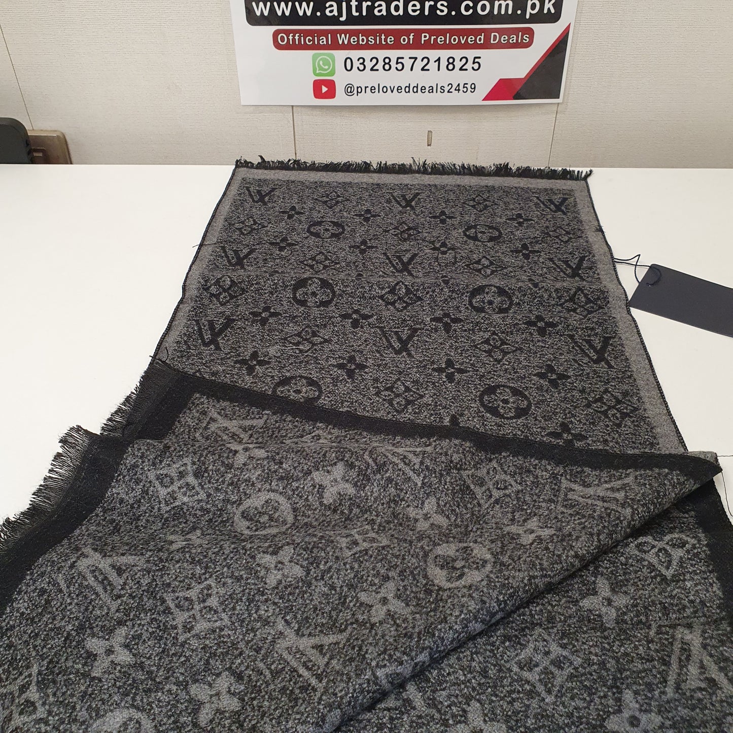 Lv Scarf Style 2, 91900