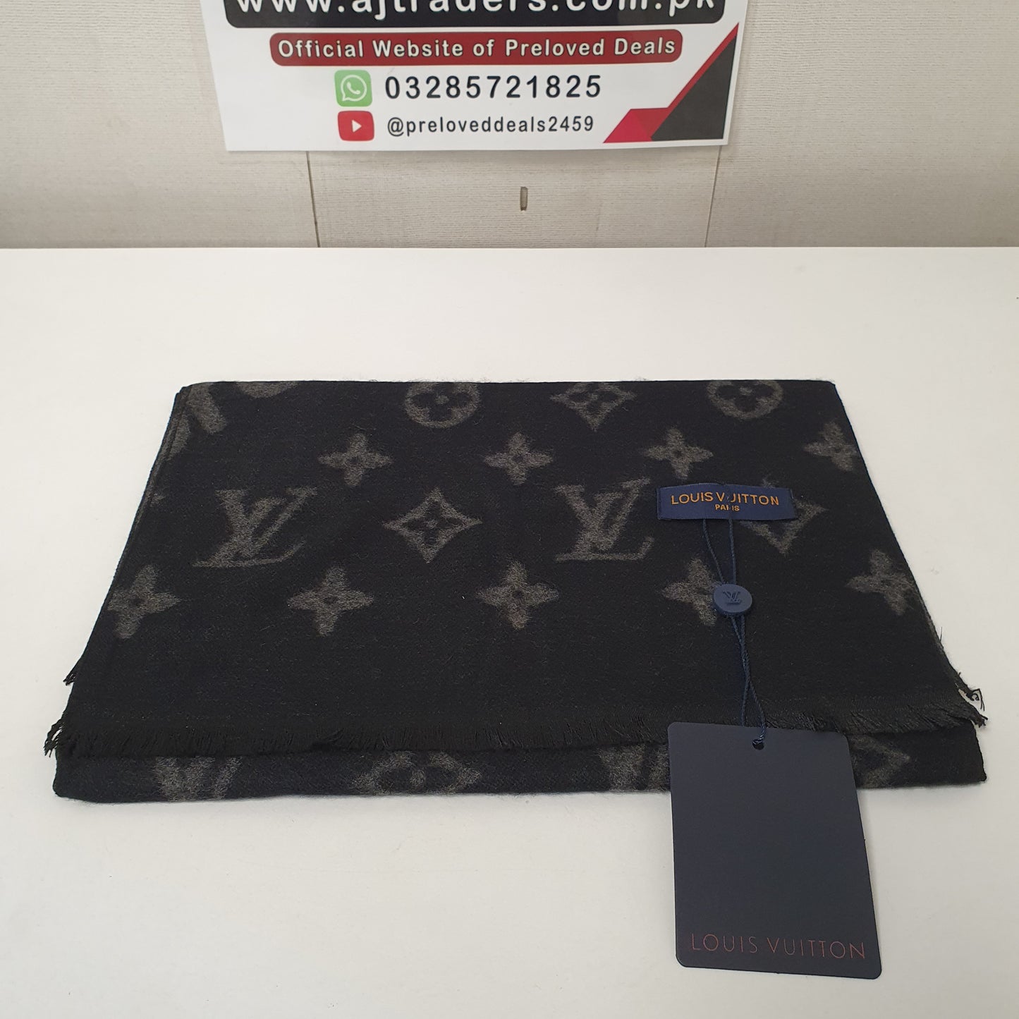 LV Scarf Style1, 61900