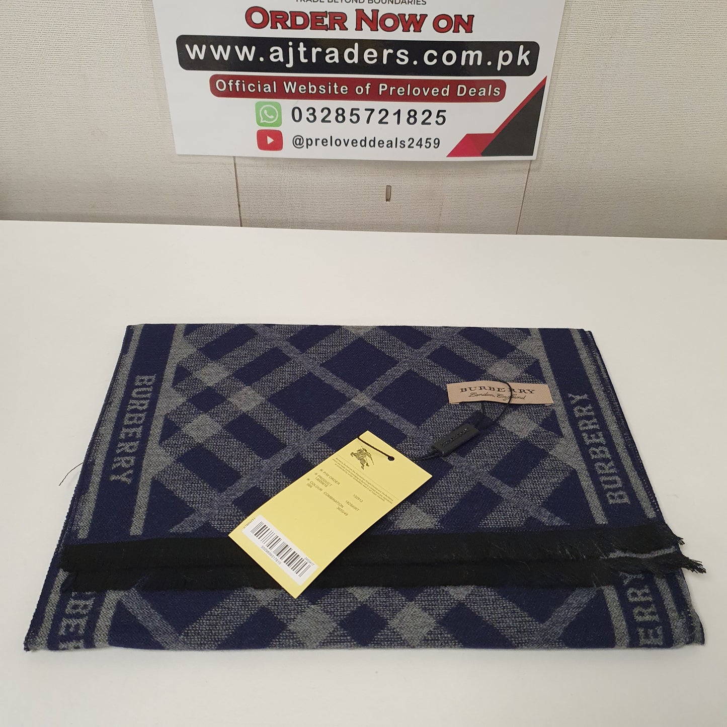 Burberry Scarf, 7056