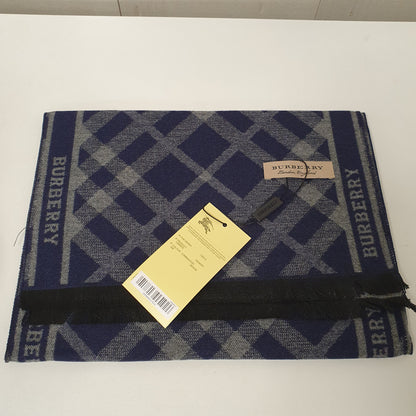 Burberry Scarf, 7056