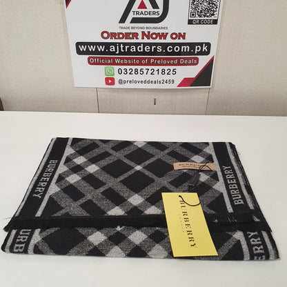 Burberry Scarf, 7056