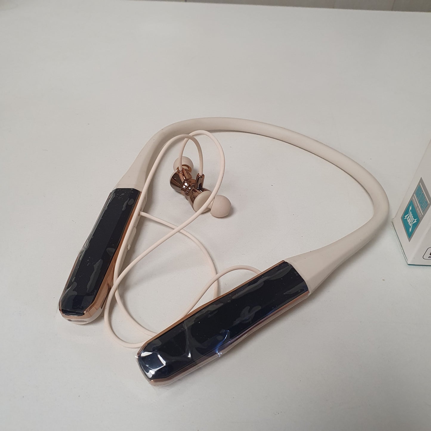 FDI Surround Sound Wireless Neckband Headset x-400, 21580
