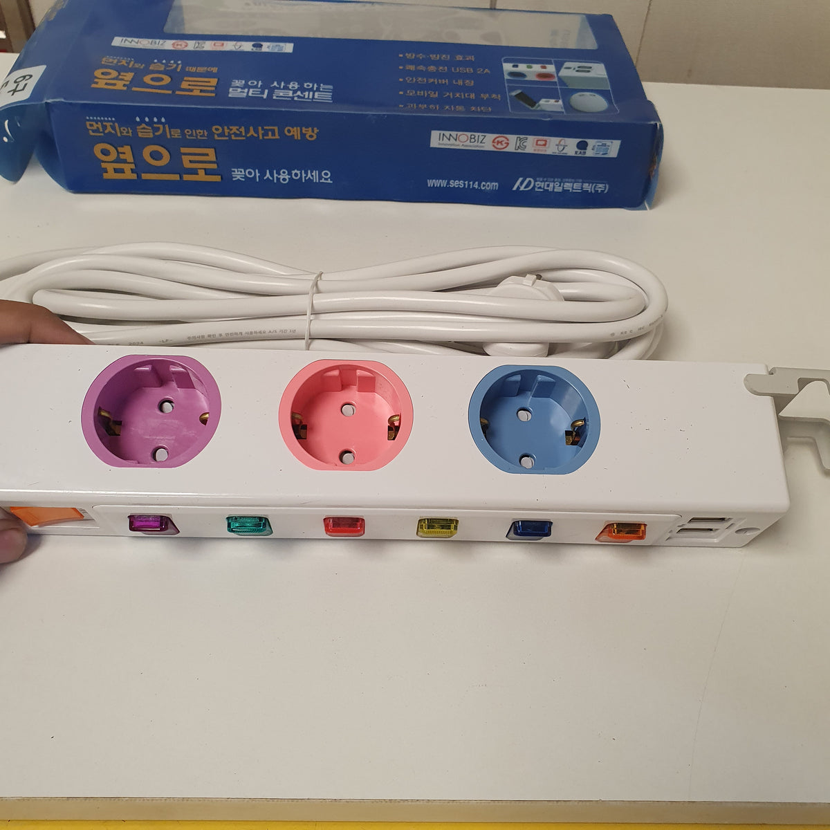 Hyundai Blue white Packing 6 Sockets Extension Board with USB, 1