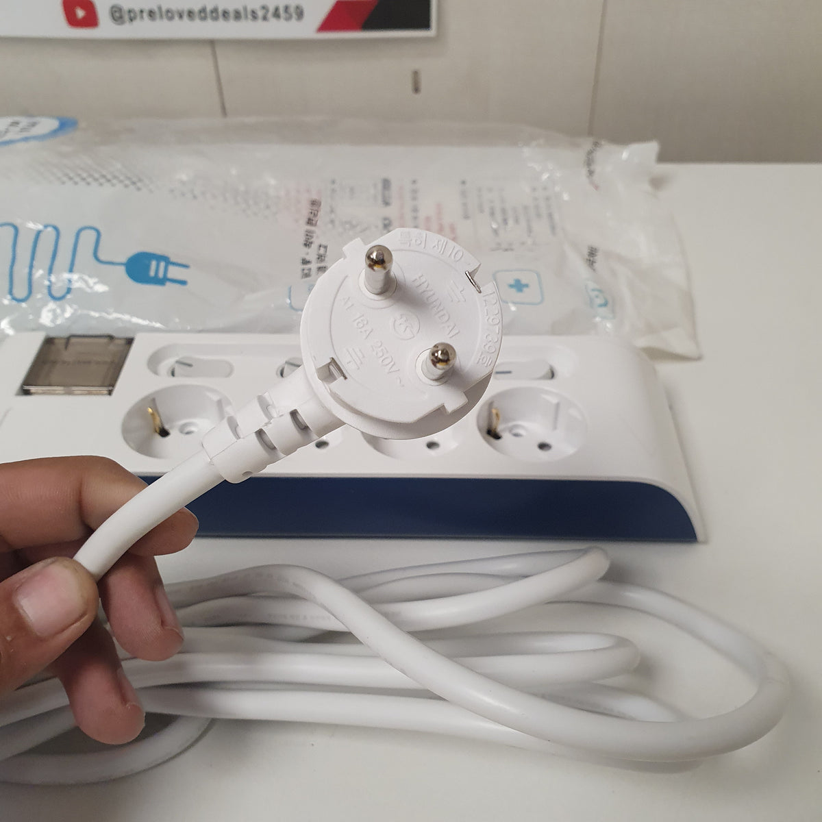 Heavy Duty Blue white Buttons 4 Socket Extenion Board, 1
