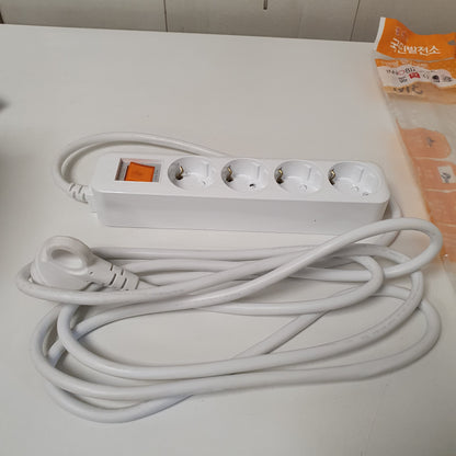 White Hyundai 4 Socket Extension With Single Button, 19