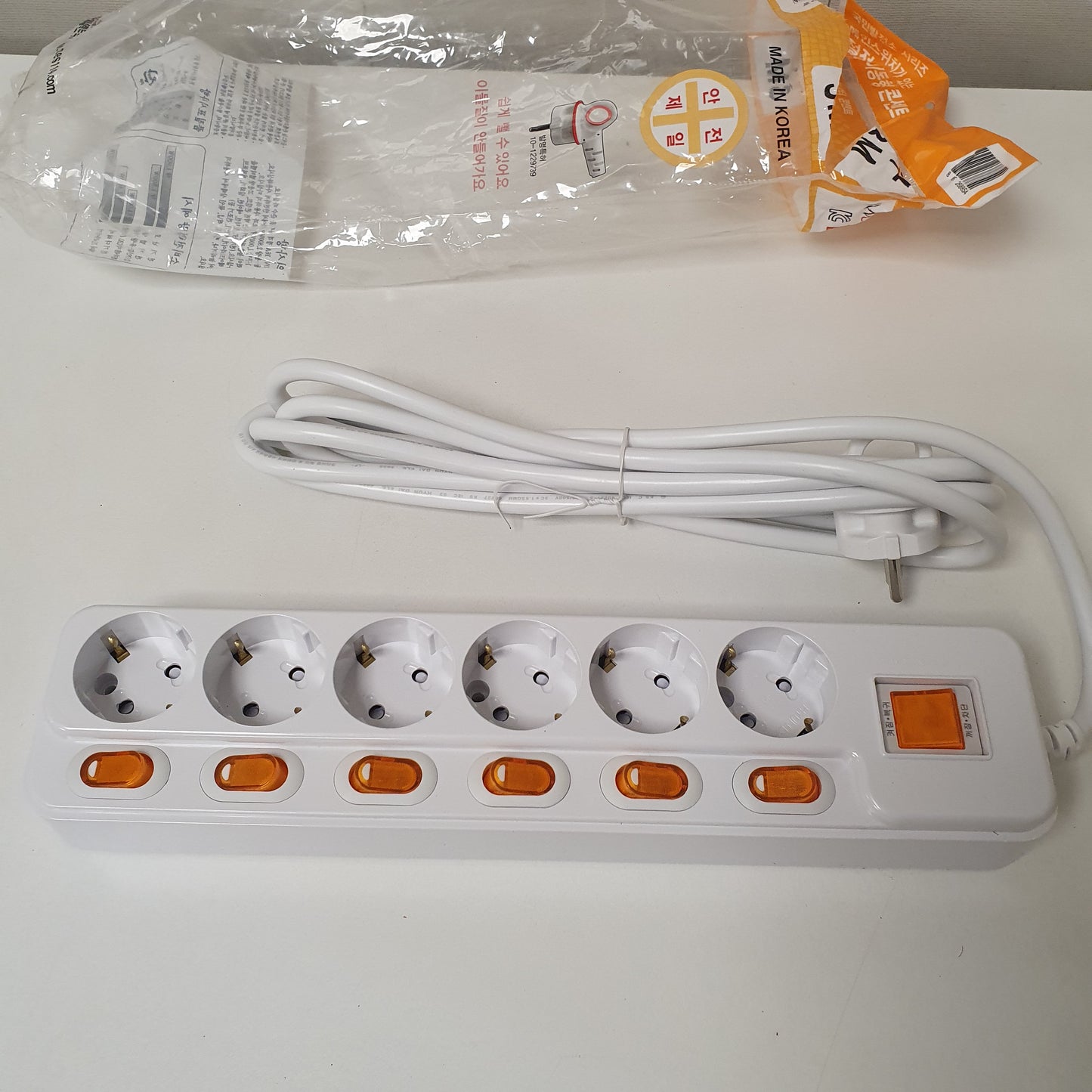 White 6 Sockets Extenision Board with Multiple Switches , 13