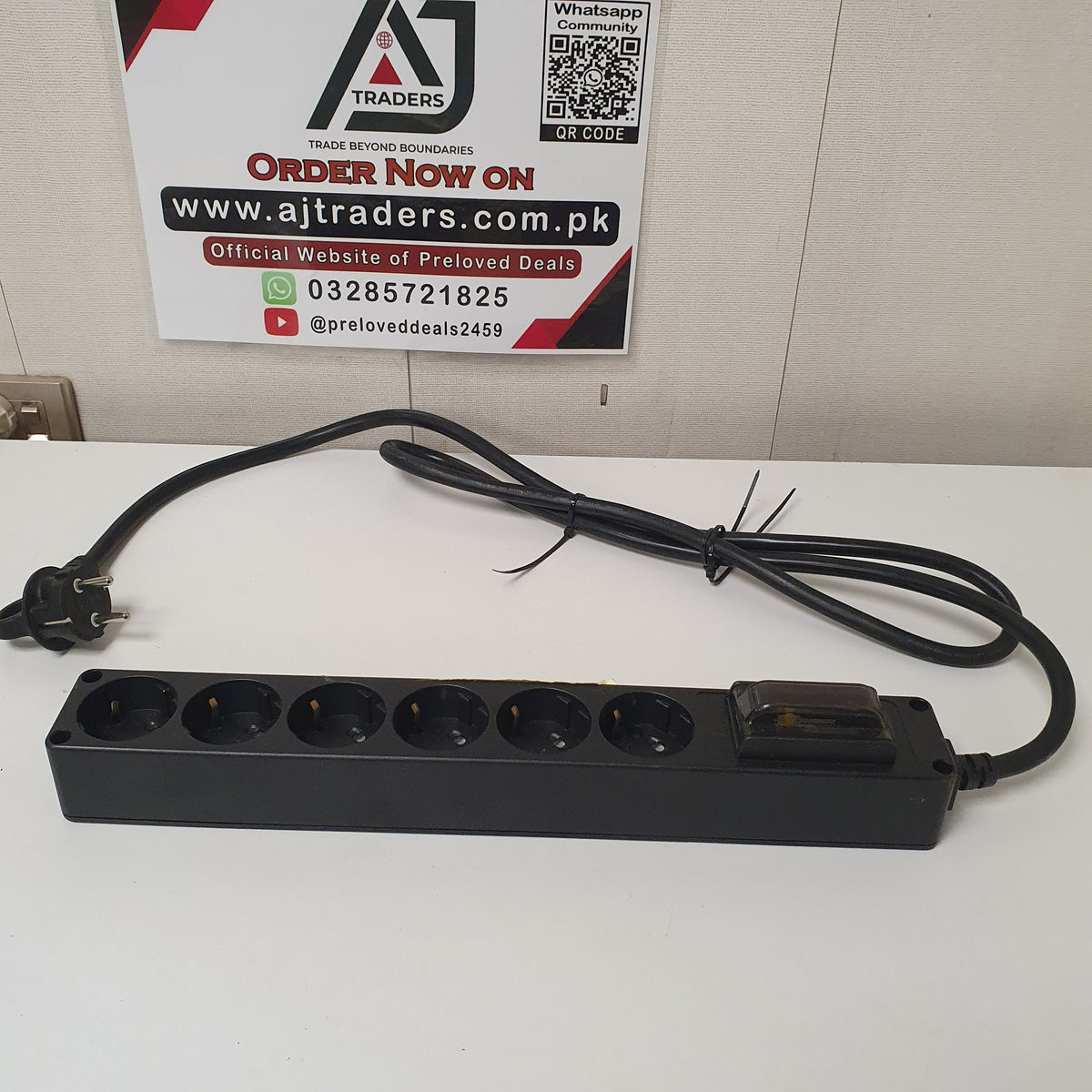Black Tap Circut Breaker Hyundai 6 Socket Extension , 1