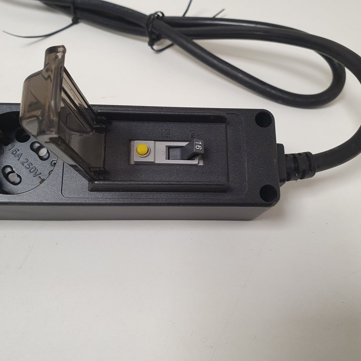 6 Socket Server Extension Tap Hyundai Board, 9