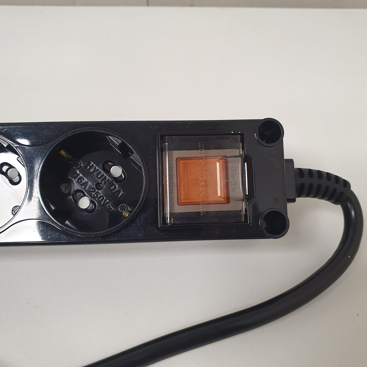 6 Socket Server Extension Tap Hyundai Board, 9