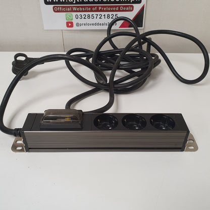 Aluminum Extension Board with 3 Sockets, 1