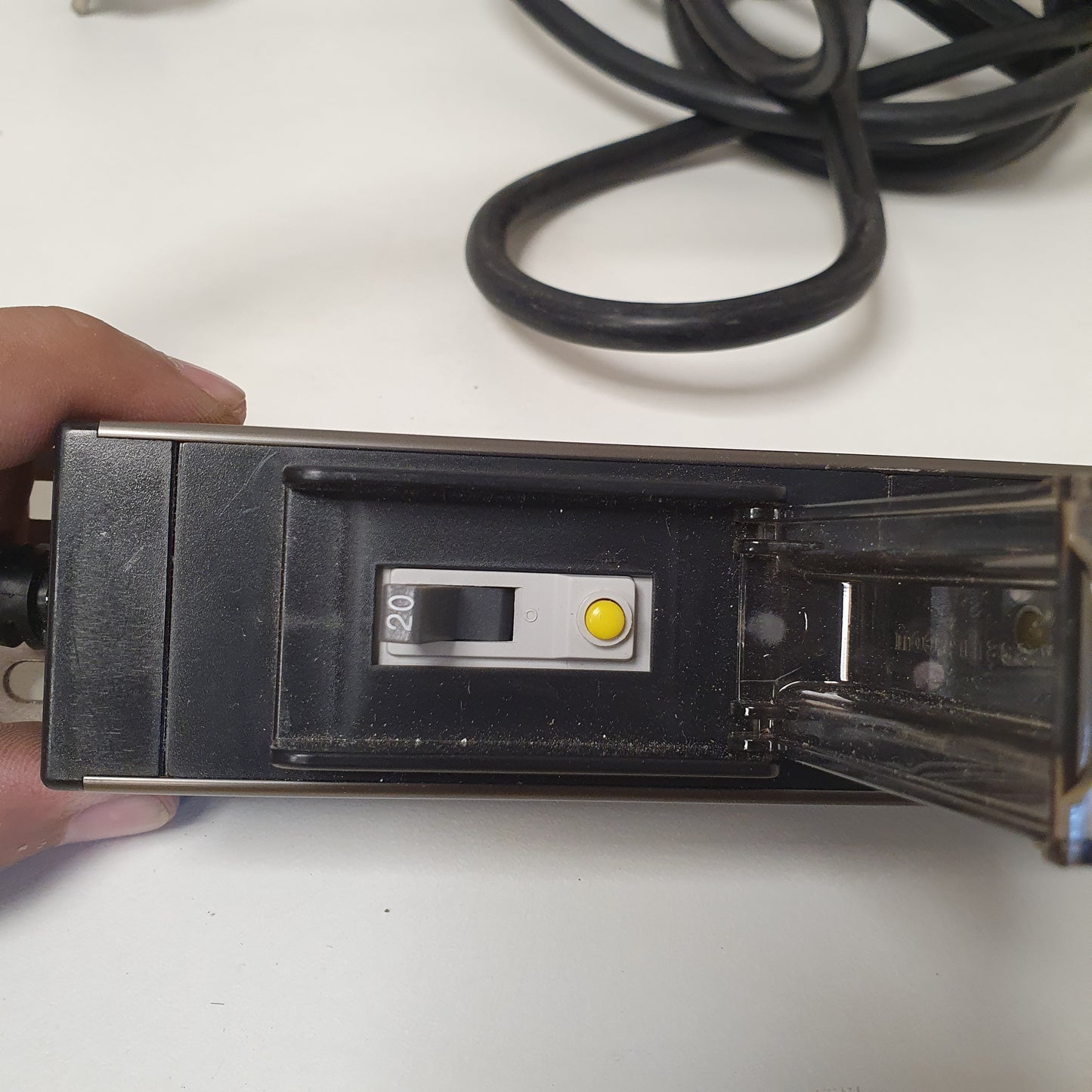 Aluminum Extension Board with 3 Sockets, 1