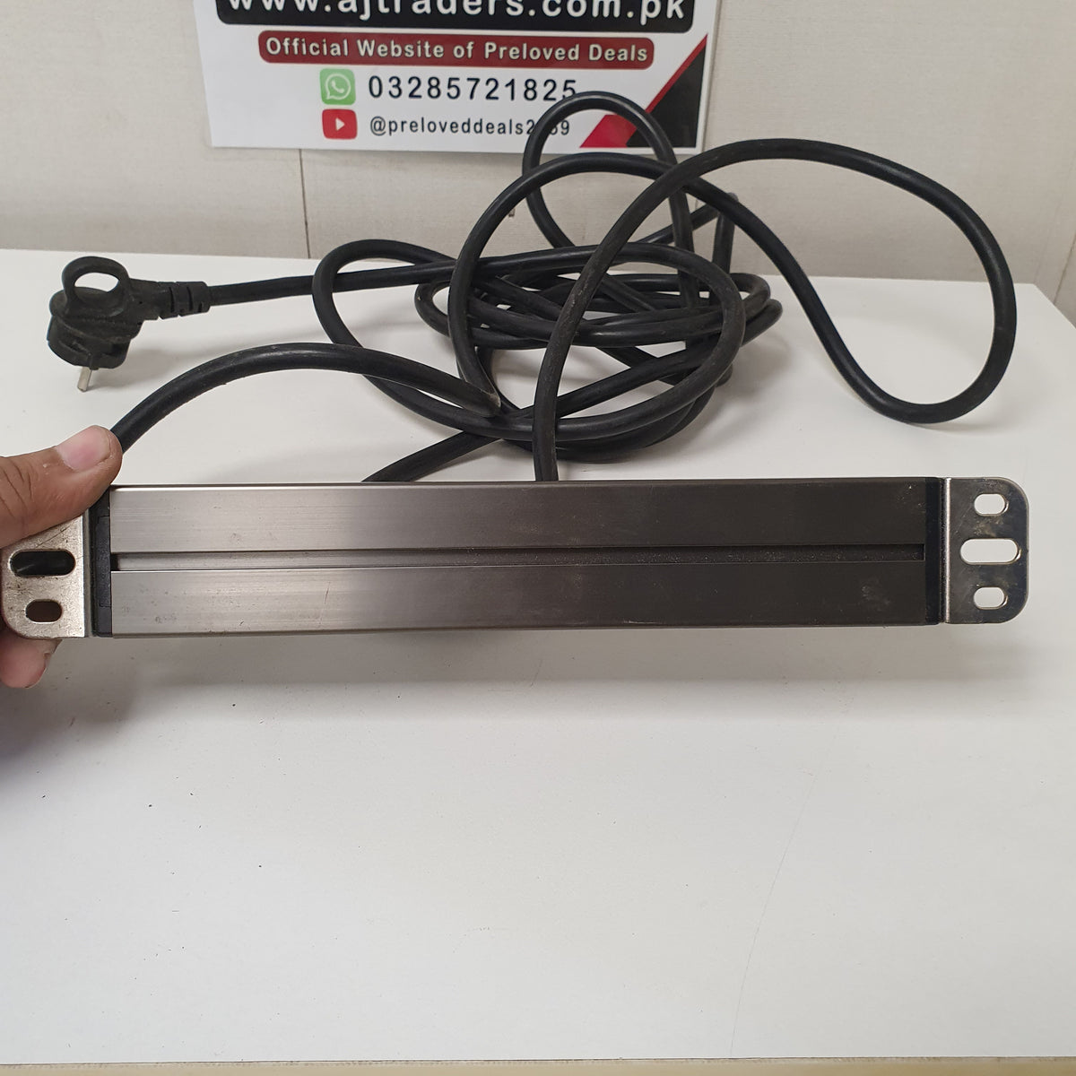 Aluminum Extension Board with 3 Sockets, 1