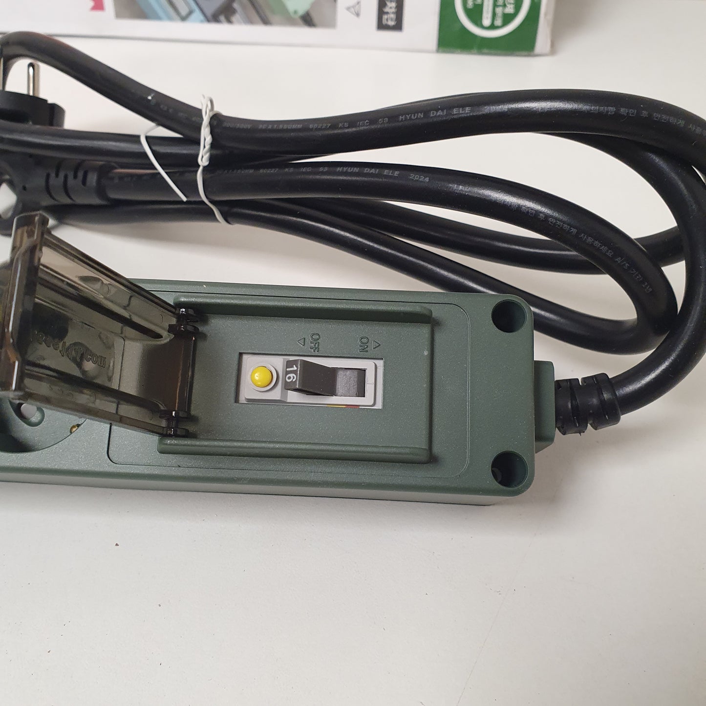 HDB16 Breaker Model Hyundai Extenion Board 5 Sockets, 1