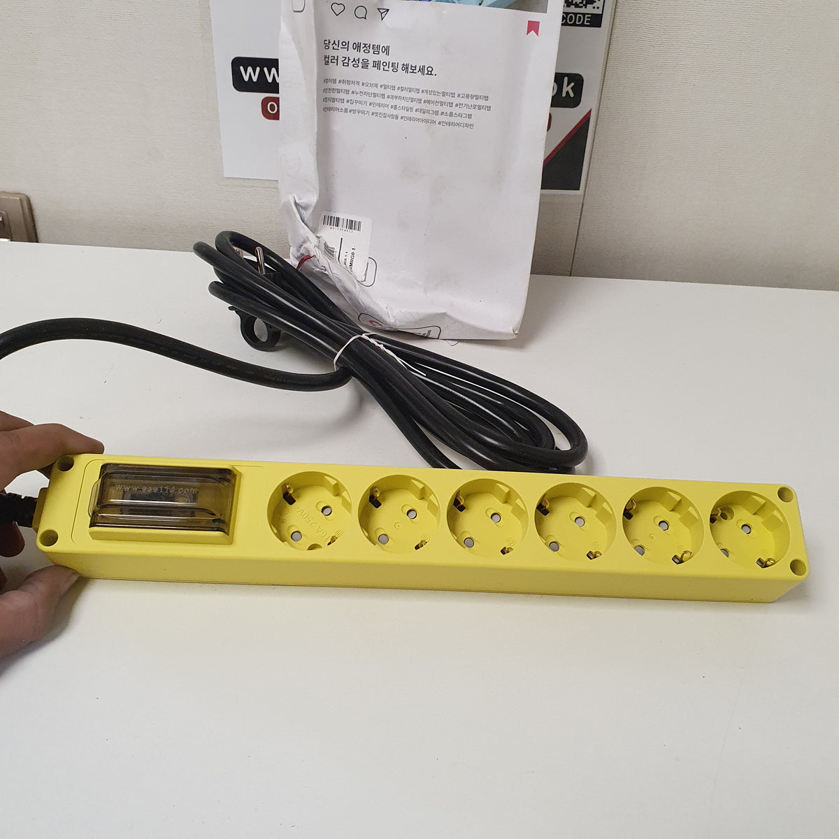 6 Socket extension Board Hyundai with Packing, 30