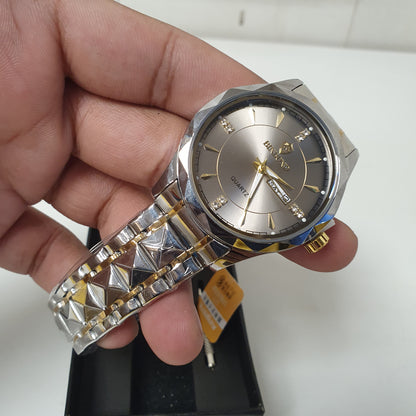 Binbond Quartz Watch , 30