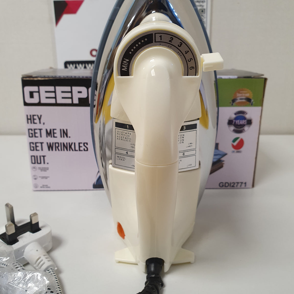 Geepas Automatic Dry Iron, 117750