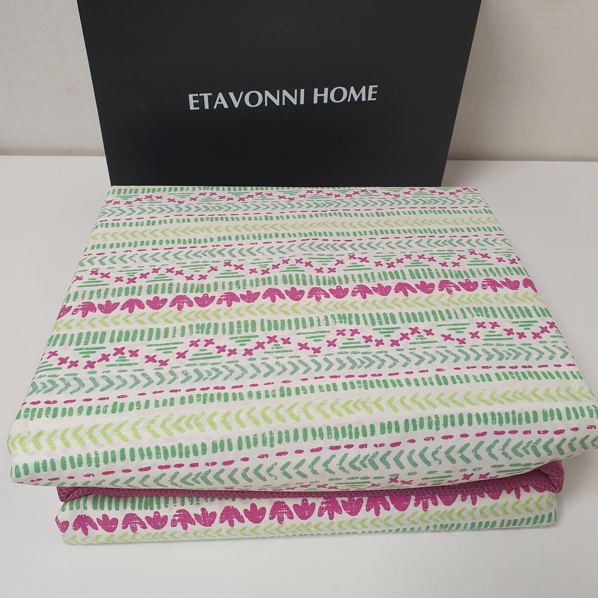 Etavonni Gift Pack Boxed Bedsheet Green White, 6