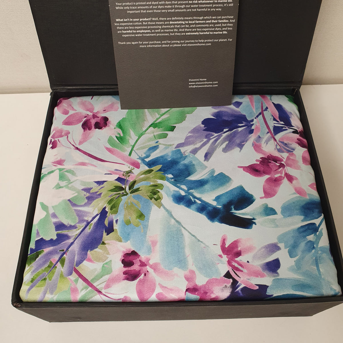 Multi Color Printed Bedsheet  Gift Box Multi Color Print, 4