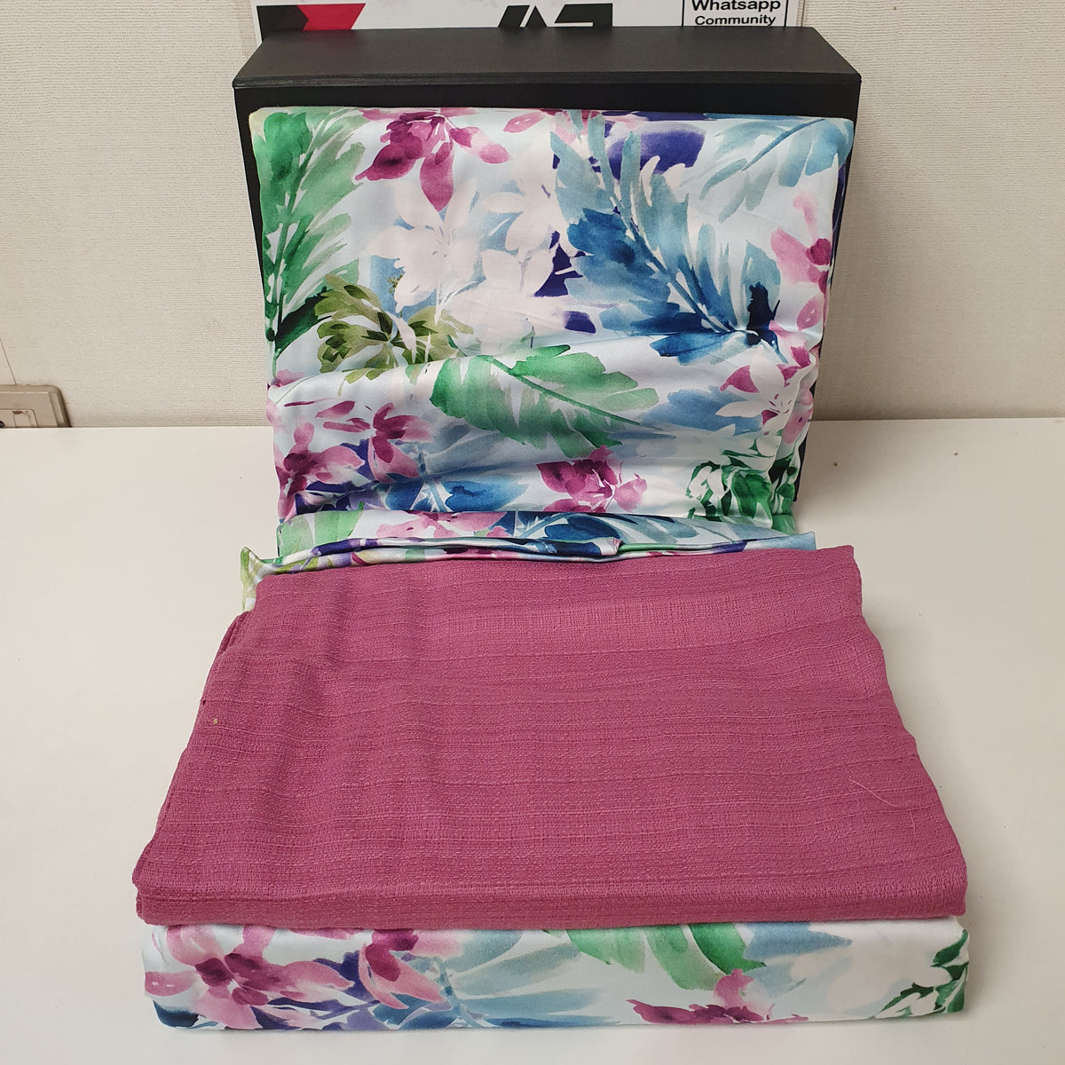Multi Color Printed Bedsheet  Gift Box Multi Color Print, 4