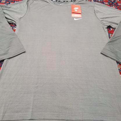 Nike Dark Grey Premoum Fit Full Sleeves Shirt, 4