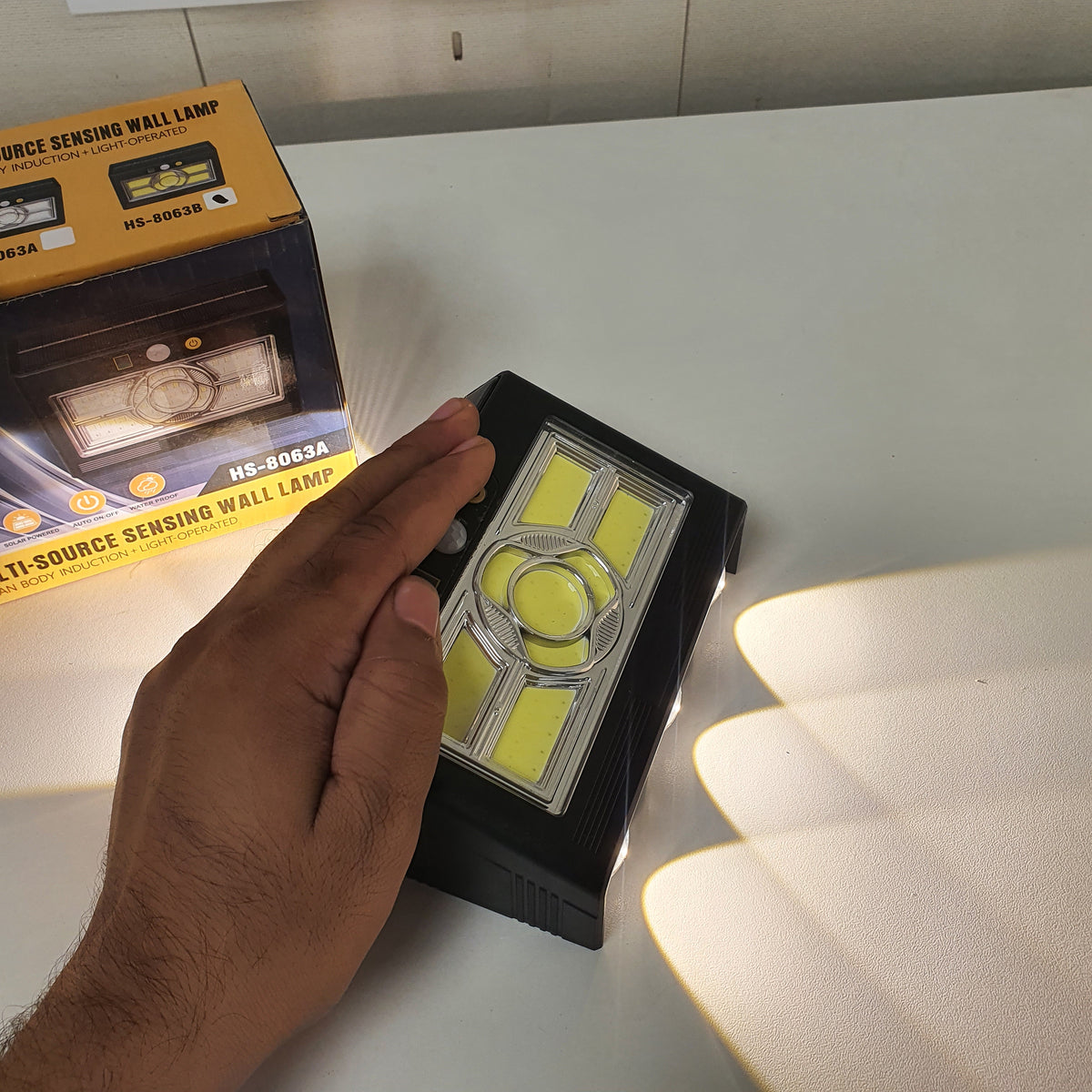 Multi Source Sensing Wall Lamp, 61450
