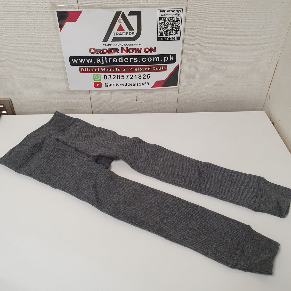 Warm tights, 61200