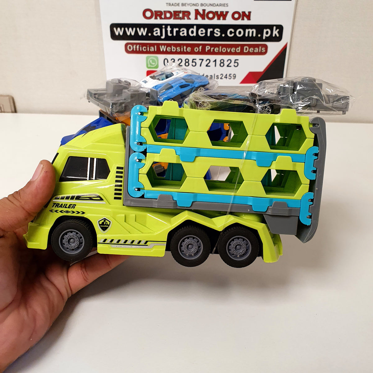 Cars Loading Truck, 22100