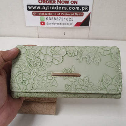 Decorative Embossed Style Ladies Wallet, 101600