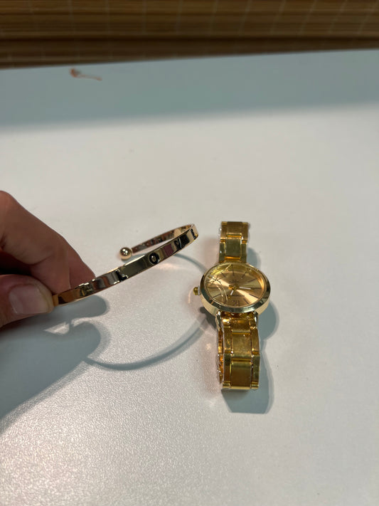 Glass Damaged Watch And Bracelet