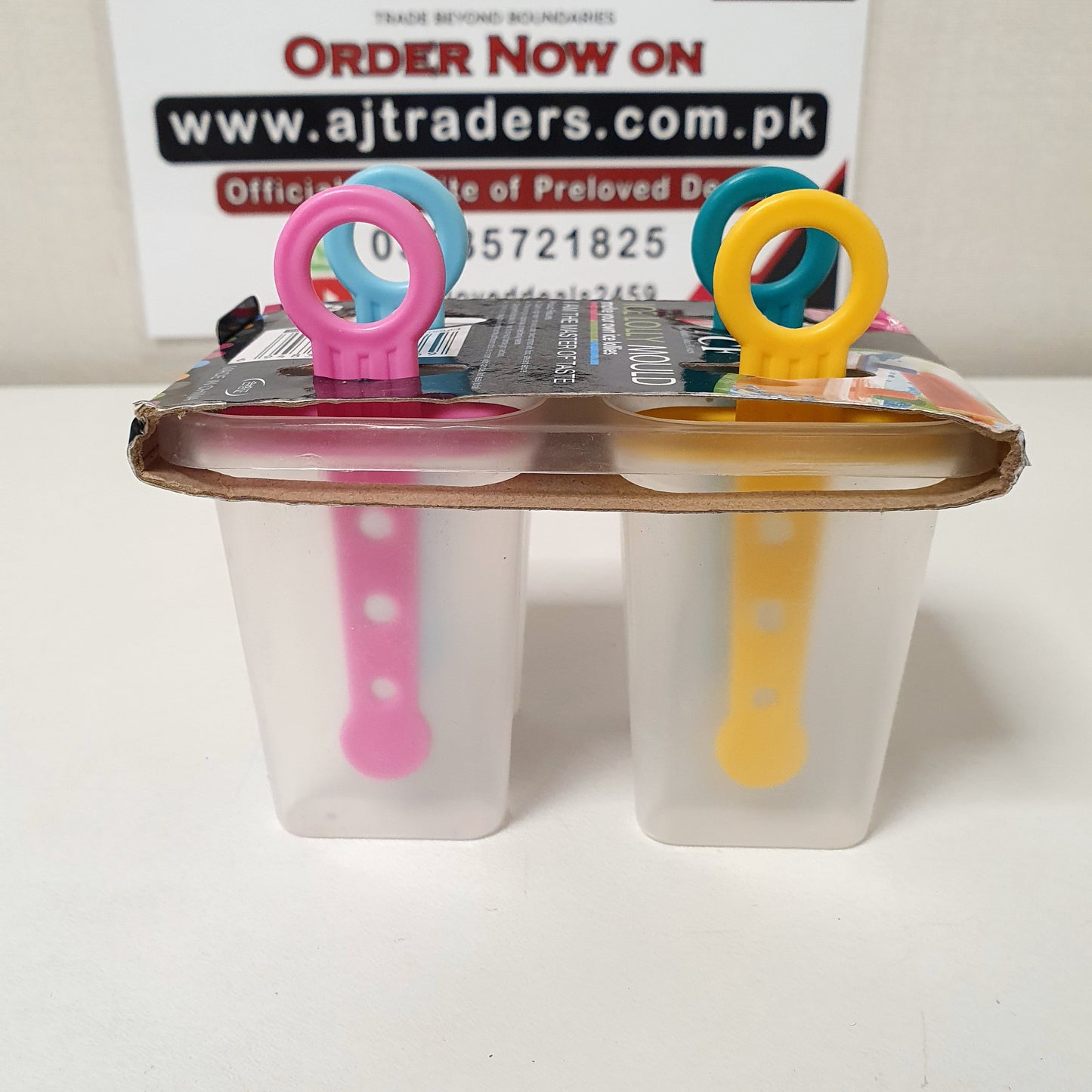 4 Cavity Reusable DIY Ice Cream Popsicle Mold Set