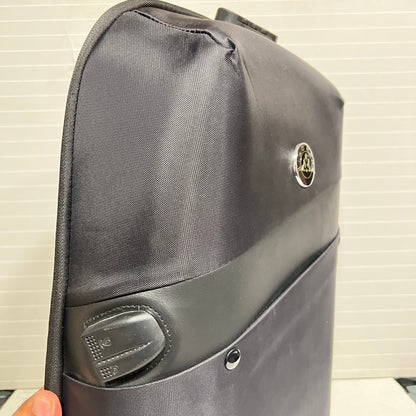 BIAOWANG Antitheft 15.6″ Backpack with USB & AUX