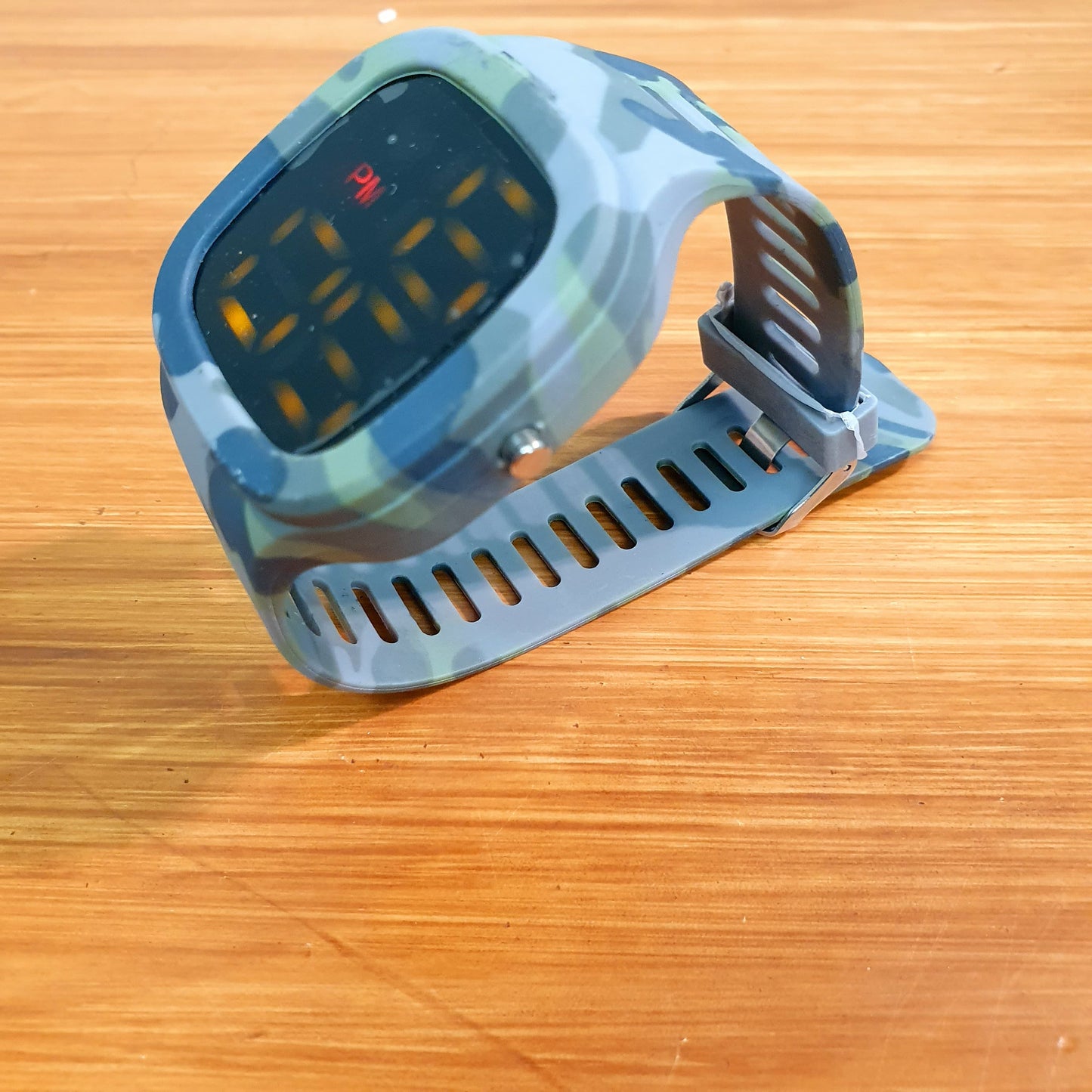 Kids digital watch