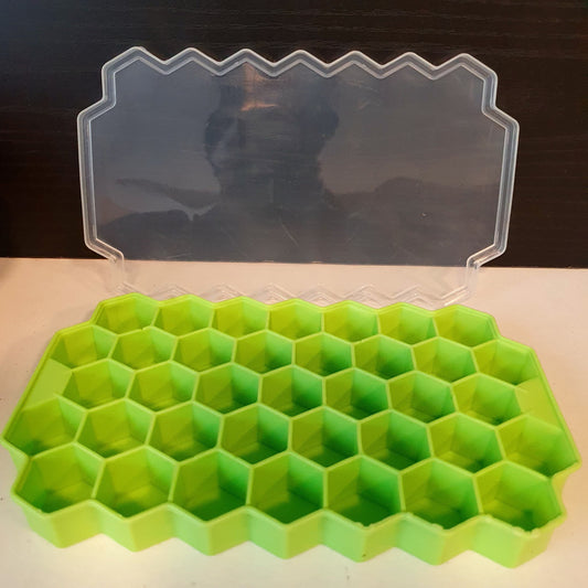 Ice Cube Tray Green with Lid 11250