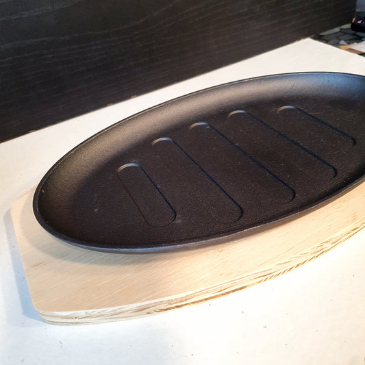 Oval Ribbed Cast Iron Grill Pan With Base 13650