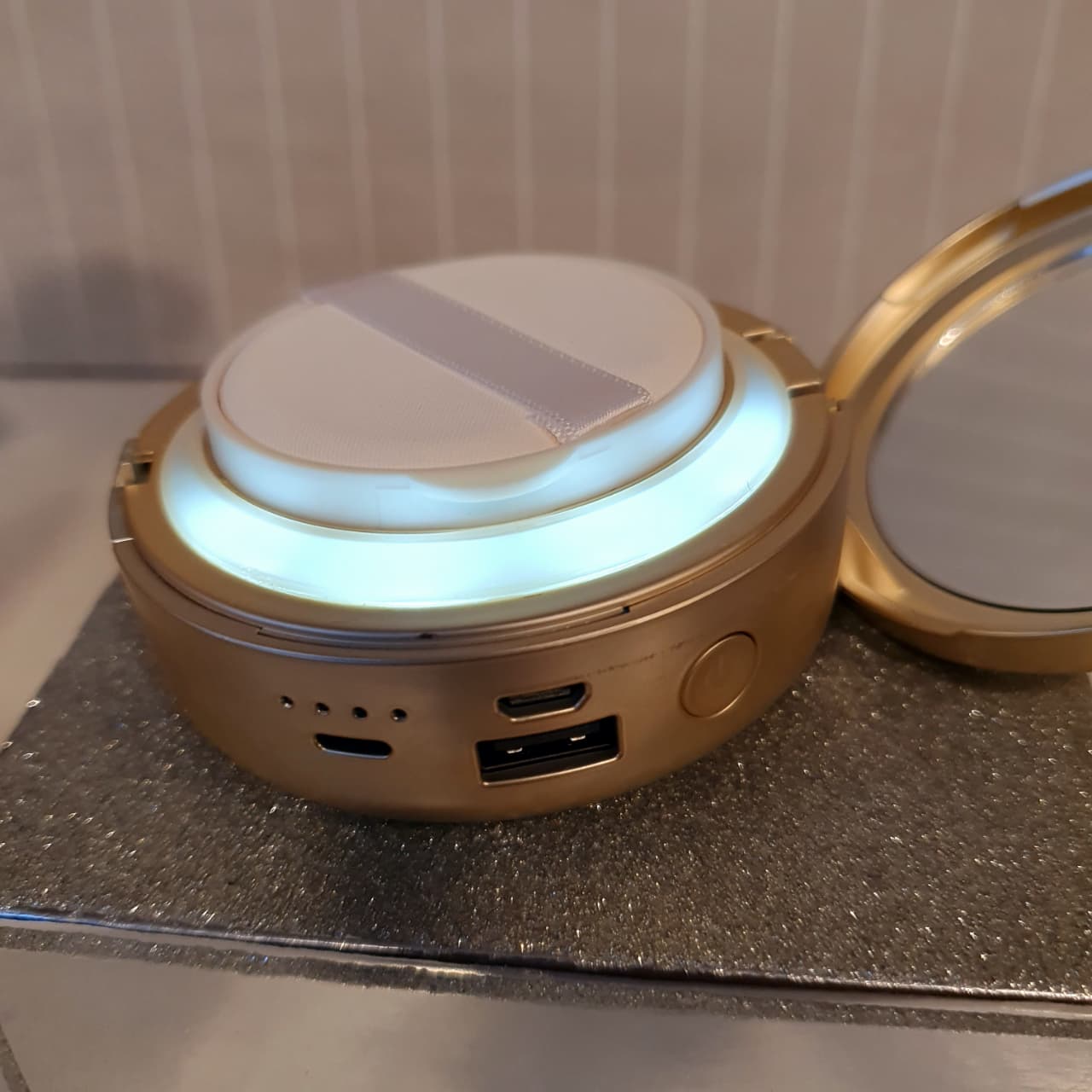 Makeup Kit with Power Bank and Led Light  32950