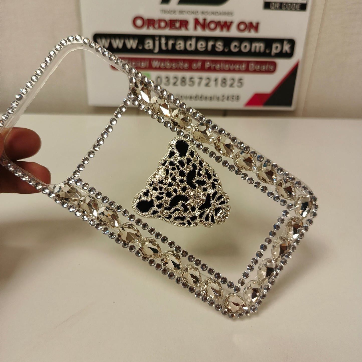 Leopard Style 17 Pro Max Diamand Cover, 51600