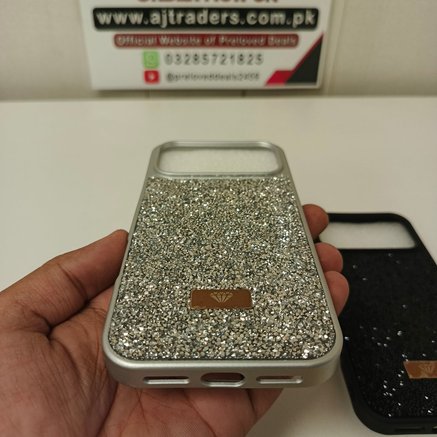17 Pro Max Glitter Cover, 121600