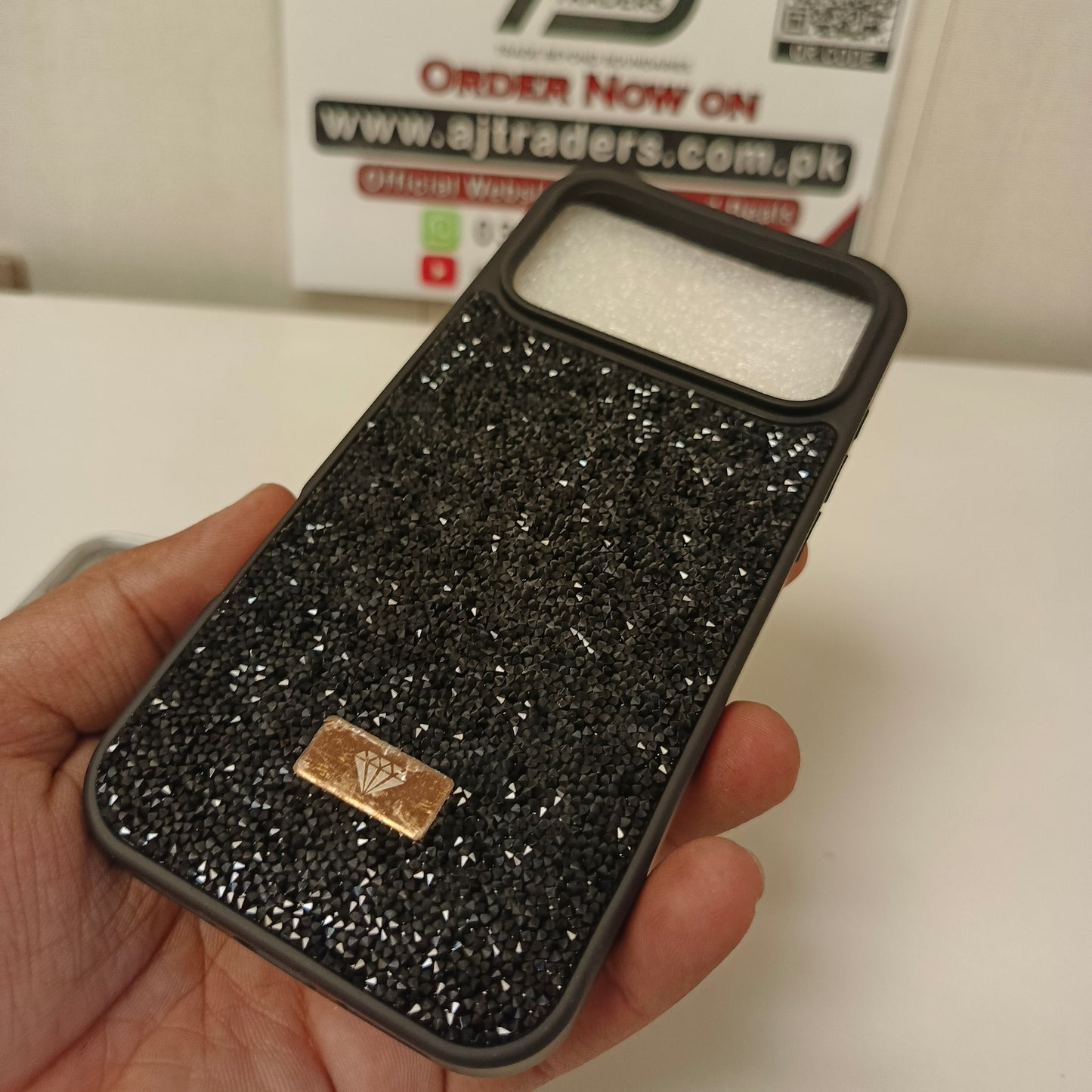 17 Pro Max Glitter Cover, 121600