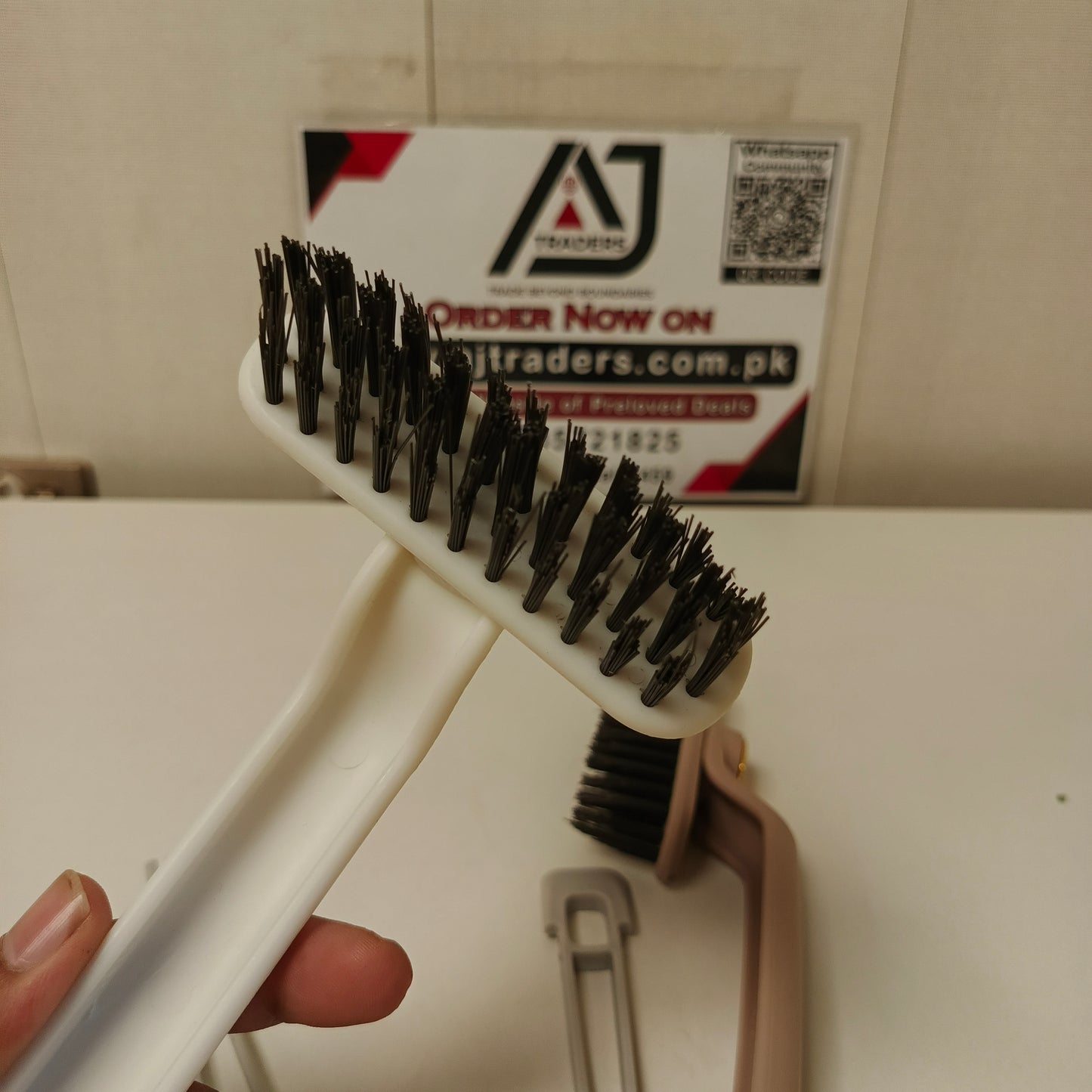 Wire Cleaning Brush, 241220