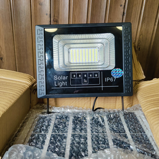 IP67 Waterproof Outdoor Solar Flood Light High-Bright Security Lamp