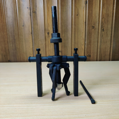3-Jaw Inner Bearing Puller Tool Heavy Duty Gear Extractor
