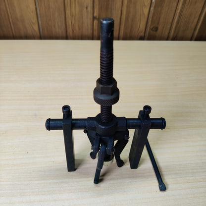 3-Jaw Inner Bearing Puller Tool Heavy Duty Gear Extractor