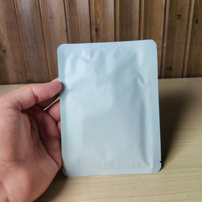 Outdoor Emergency Survival Gear Kit